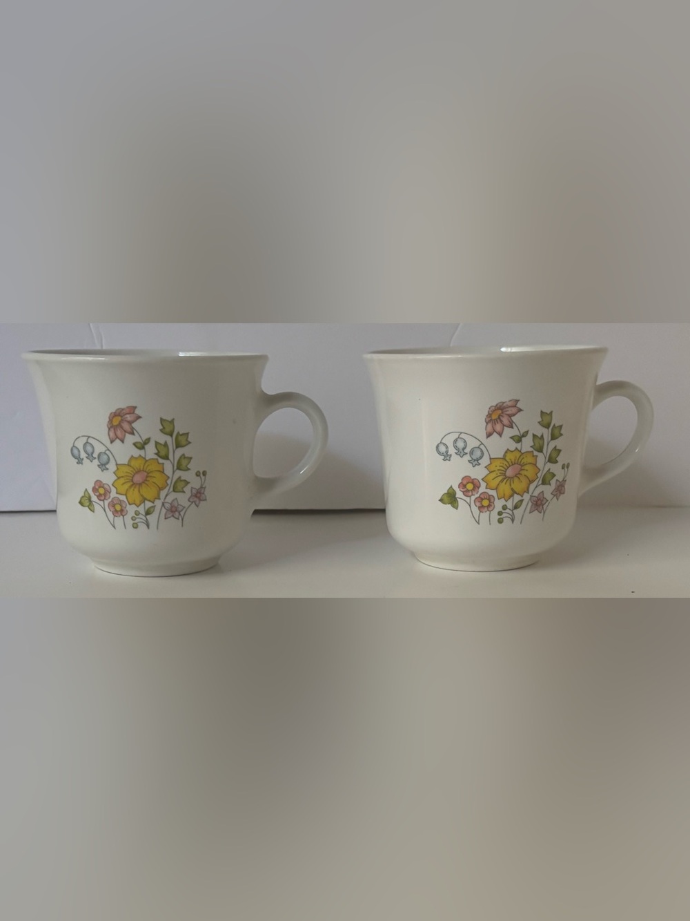 Corelle by Corningware spring meadow vintage coffee tea mugs-2 total
